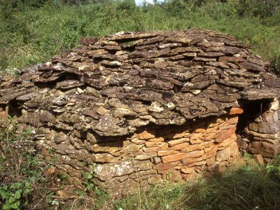 Photo Au fil des chemins : vestiges anciens et petit patrimoine