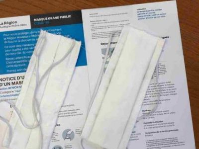 Photo Distribution des masques de la Région