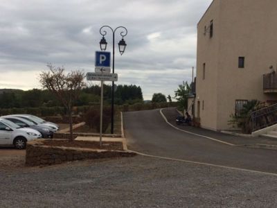 Panneau au bas de l'escalier des Vignes