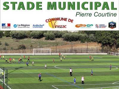 Photo La rénovation du stade de football est terminée